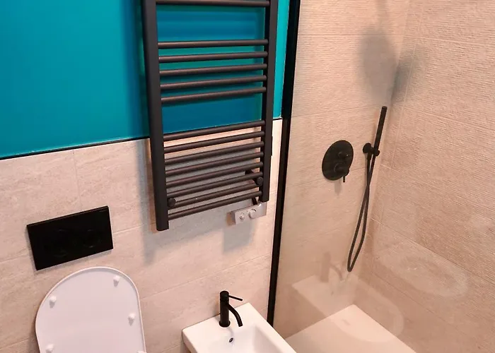 Renewed Historic Flat In * Rzym