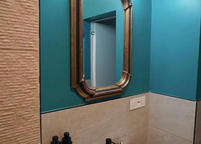 Renewed Historic Flat In