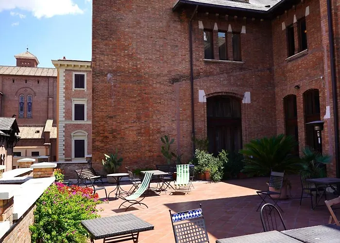 Renewed Historic Flat In